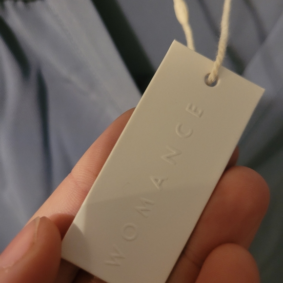 Womance dress - Picture 3 of 3